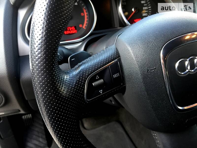 Внедорожник / Кроссовер Audi Q7 2010 в Черновцах