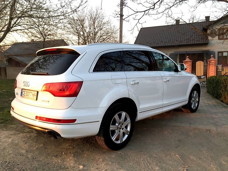 Внедорожник / Кроссовер Audi Q7 2010 в Черновцах