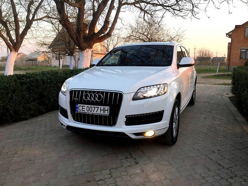 Внедорожник / Кроссовер Audi Q7 2010 в Черновцах