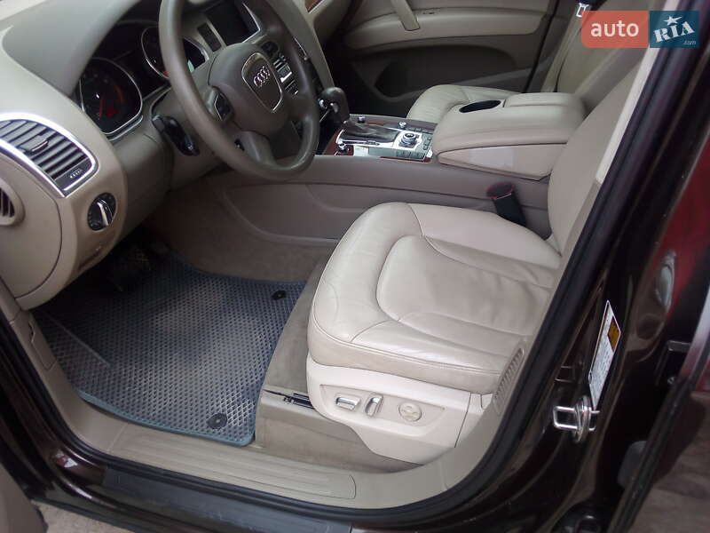 Позашляховик / Кросовер Audi Q7 2010 в Херсоні фото 12 Позашляховик / Кросовер Audi Q7 2010 в Херсоні