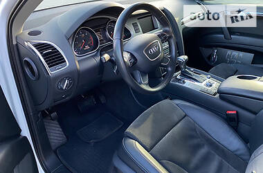 Позашляховик / Кросовер Audi Q7 2014 в 