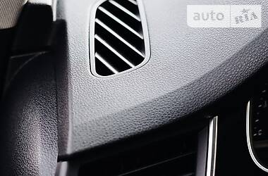 Позашляховик / Кросовер Audi Q7 2017 в 