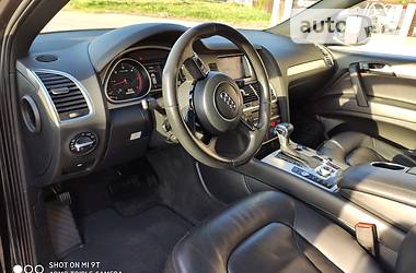 Позашляховик / Кросовер Audi Q7 2014 в 