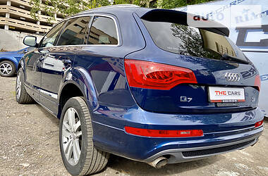 Универсал Audi Q7 2012 в Киеве