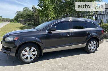 Внедорожник / Кроссовер Audi Q7 2007 в Горишних Плавнях