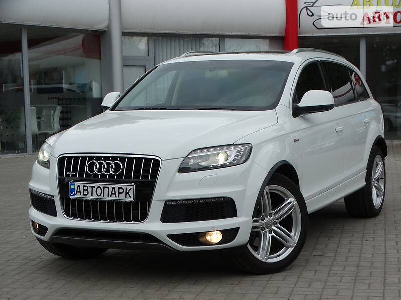 Позашляховик / Кросовер Audi Q7 2012 в 