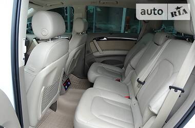 Позашляховик / Кросовер Audi Q7 2012 в 