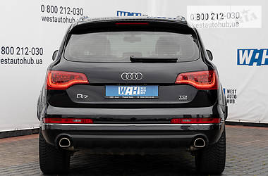 Позашляховик / Кросовер Audi Q7 2013 в 