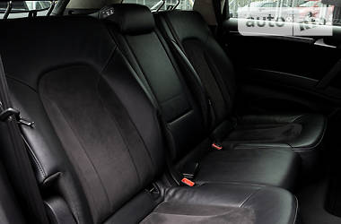 Позашляховик / Кросовер Audi Q7 2013 в 
