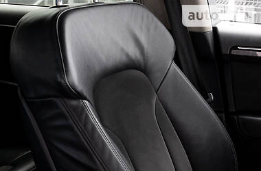 Позашляховик / Кросовер Audi Q7 2013 в 