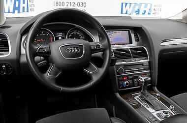 Позашляховик / Кросовер Audi Q7 2013 в 