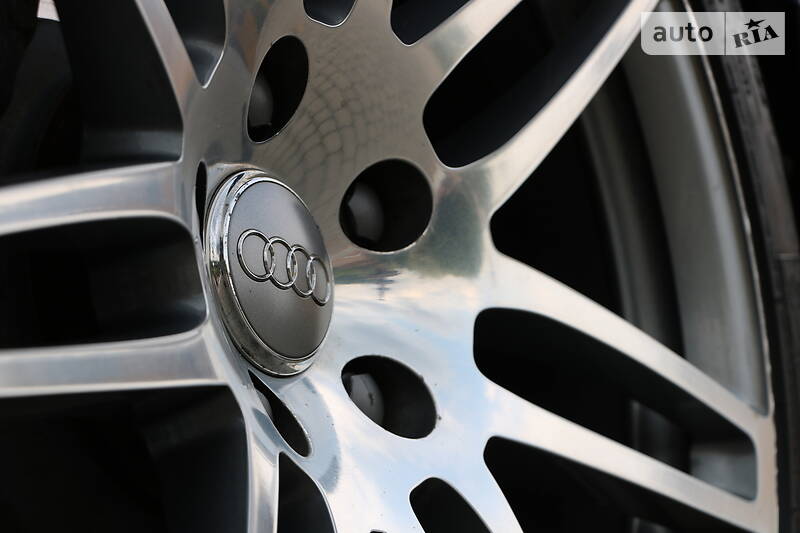 Позашляховик / Кросовер Audi Q7 2011 в Трускавці