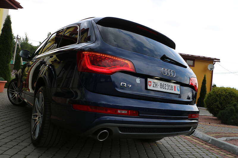Позашляховик / Кросовер Audi Q7 2011 в Трускавці