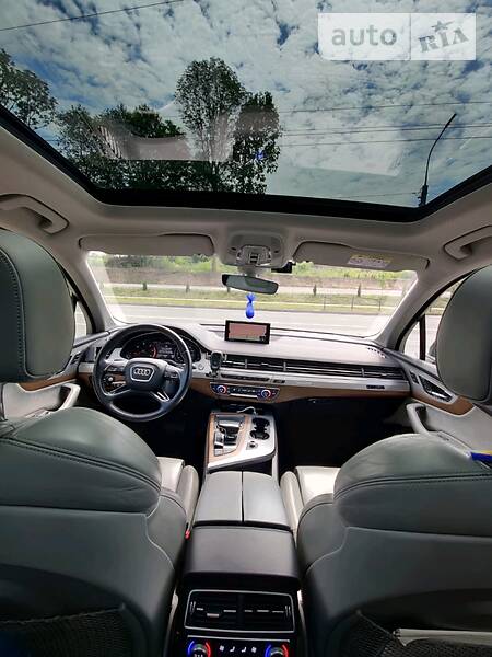 Позашляховик / Кросовер Audi Q7 2015 в Тернополі
