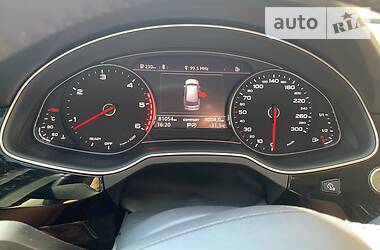 Позашляховик / Кросовер Audi Q7 2017 в 