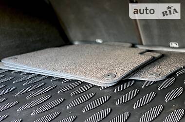 Позашляховик / Кросовер Audi Q7 2015 в 