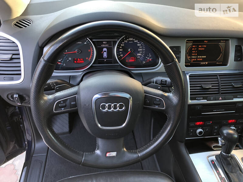 Позашляховик / Кросовер Audi Q7 2010 в Тернополі