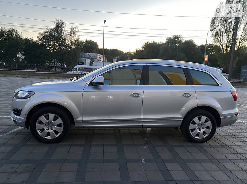 Позашляховик / Кросовер Audi Q7 2010 в Вінниці