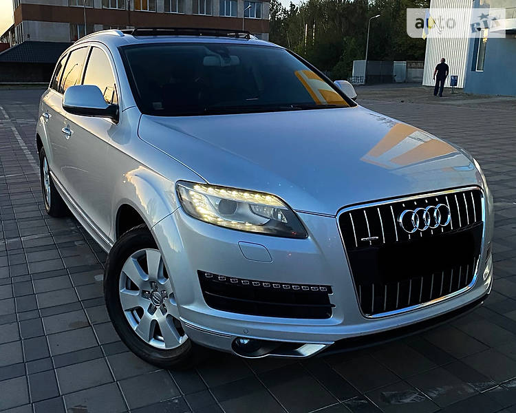 Позашляховик / Кросовер Audi Q7 2010 в Вінниці