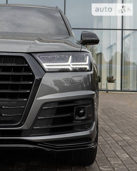 Внедорожник / Кроссовер Audi Q7 2018 в Львове