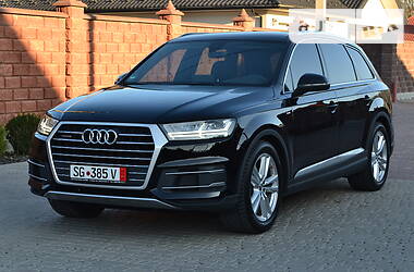 Внедорожник / Кроссовер Audi Q7 2017 в Ровно