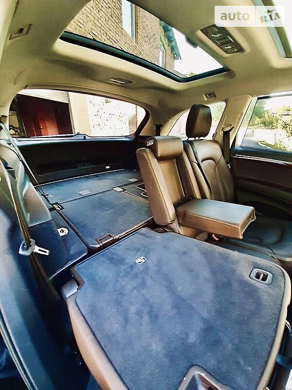 Позашляховик / Кросовер Audi Q7 2015 в Немирові