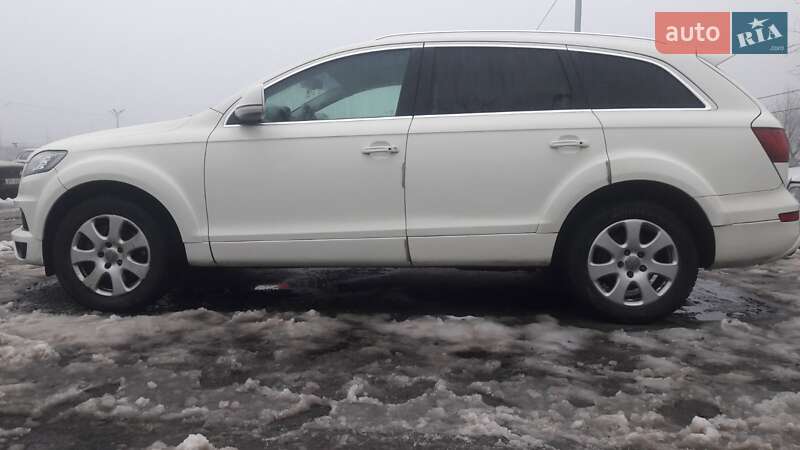 Внедорожник / Кроссовер Audi Q7 2007 в Болехове