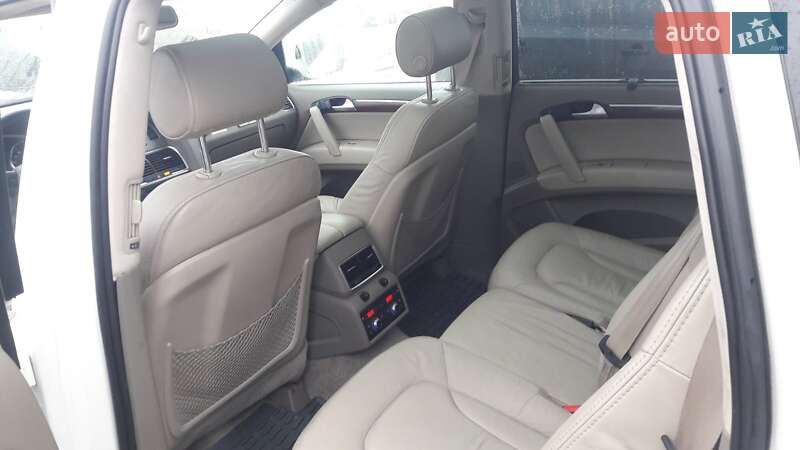Внедорожник / Кроссовер Audi Q7 2007 в Болехове