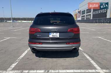 Позашляховик / Кросовер Audi Q7 2011 в 