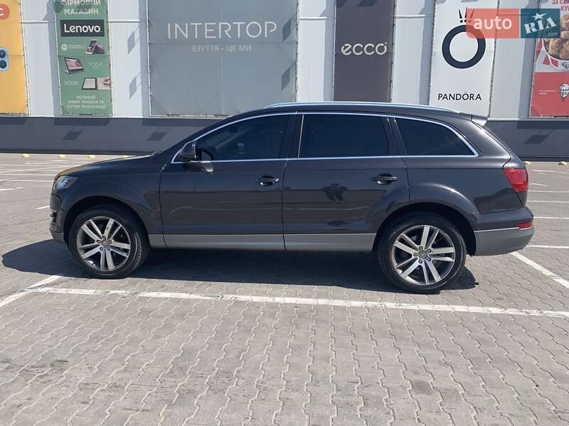 Позашляховик / Кросовер Audi Q7 2011 в Києві