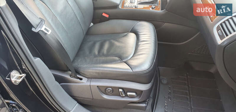 Позашляховик / Кросовер Audi Q7 2015 в Тернополі