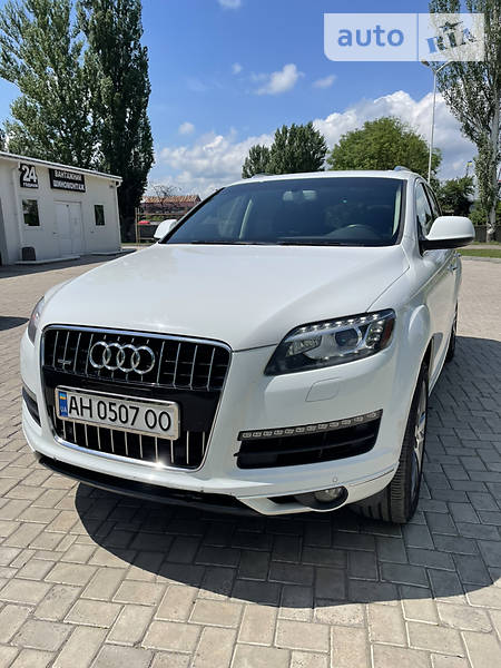 Внедорожник / Кроссовер Audi Q7 2015 в Днепре