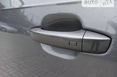 Внедорожник / Кроссовер Audi Q7 2016 в 