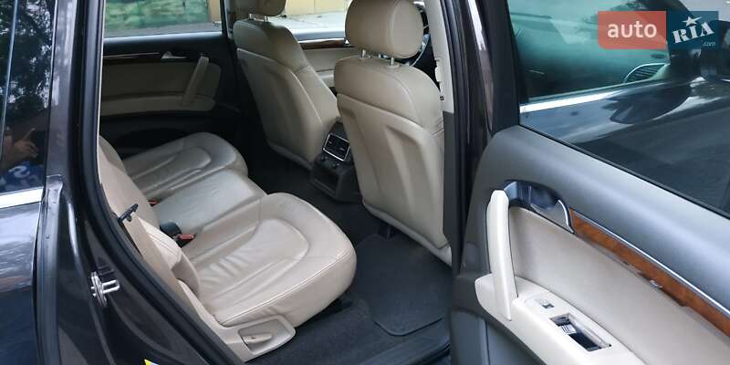 Внедорожник / Кроссовер Audi Q7 2006 в Запорожье