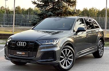 Позашляховик / Кросовер Audi Q7 2020 в Києві