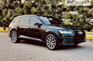 Позашляховик / Кросовер Audi Q7 2017 в Одесі