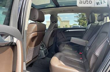 Внедорожник / Кроссовер Audi Q7 2013 в 