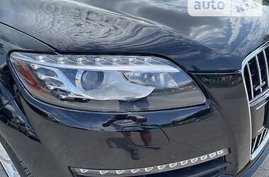 Внедорожник / Кроссовер Audi Q7 2013 в 