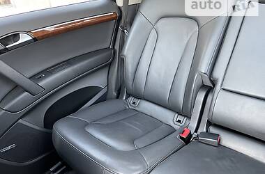 Внедорожник / Кроссовер Audi Q7 2011 в 