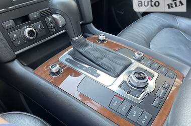 Внедорожник / Кроссовер Audi Q7 2011 в 
