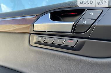 Внедорожник / Кроссовер Audi Q7 2011 в 