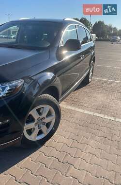 Внедорожник / Кроссовер Audi Q7 2012 в 