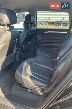 Внедорожник / Кроссовер Audi Q7 2012 в 