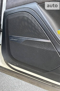 Внедорожник / Кроссовер Audi Q7 2017 в 