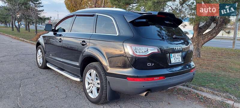 Позашляховик / Кросовер Audi Q7 2008 в Дніпрі