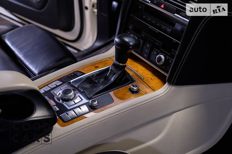 Позашляховик / Кросовер Audi Q7 2009 в Одесі