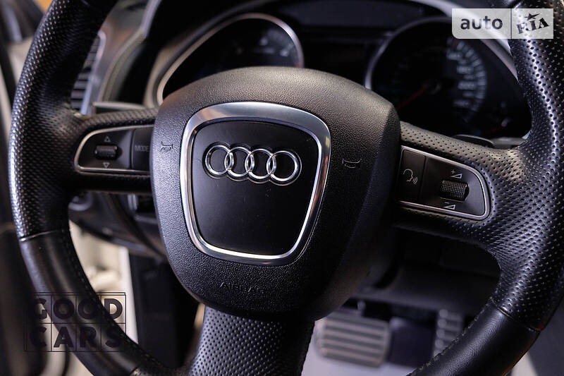 Позашляховик / Кросовер Audi Q7 2009 в Одесі