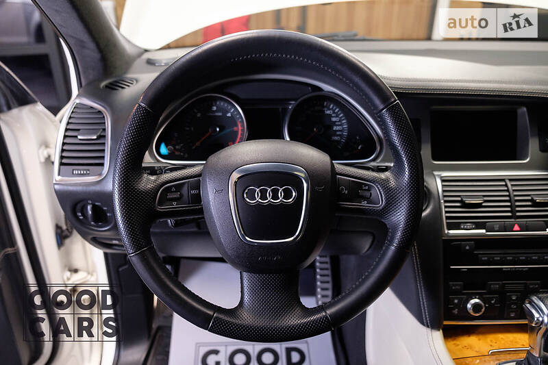 Позашляховик / Кросовер Audi Q7 2009 в Одесі