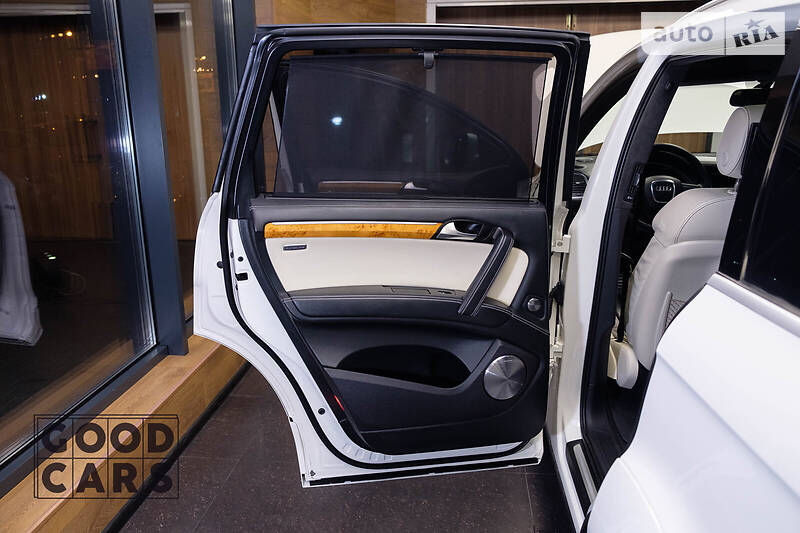 Позашляховик / Кросовер Audi Q7 2009 в Одесі