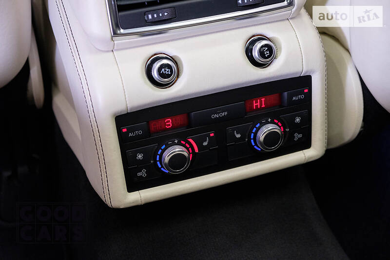 Позашляховик / Кросовер Audi Q7 2009 в Одесі